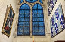 Guided Tour inside Notre-Dame - Licensed Guide & Reserved Access