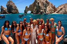 Private Cabo Tour: Arch, Snorkel, Food and Open Bar 1-20 people