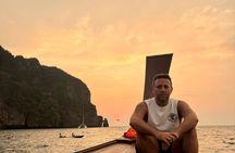 Phi Phi Islands Tour in Spanish Snorkel Lunch and Longtail Boat