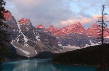 Moraine Lake and Lake Louise Sunrise Tour with Breakfast
