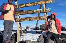 Kilimanjaro Climb via Lemosho Route for 7 Day (All Inclusive)