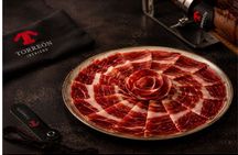 Visit to the Ham Factory in Salamanca. Tasting and Masterclass