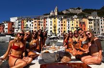 Boat tour 5 Terre from La Spezia : swim, food & open bar