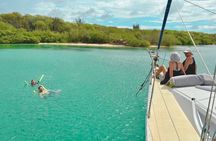 Curacao Private Luxury Boat & Lunch Experience