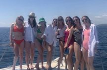 Mallorca Small Group Sunset Boat Cruise with Tapas and Drinks