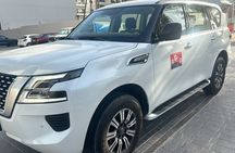 Upgrade Your Journey: Private Luxury Dubai Airport Transfers.