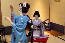 Private Kyoto Geisha and Maiko Lunch with Dance up to 4 Guests