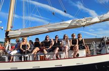 Scenic Day Sails in Newport Harbor and Narragansett Bay Aquidneck