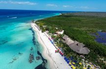 Cozumel El Cielo Catamaran Tour with Snorkeling & Kuza Beach Club