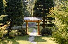 Bainbridge Island Discovery and Bloedel Reserve Tour
