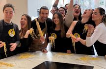 Carbonara Cooking Class in Valencia with an Italian Chef