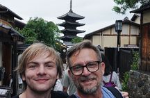 Private Kiyomizu dera Temple & Gion Geisha District 3-hours Tour