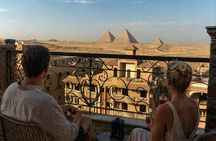 Hurghada: Cairo 2-Day Tour with Luxury Pyramids View Stay