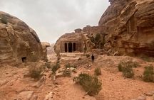Guided 3 Hour Tour of Petra's Iconic Landmarks