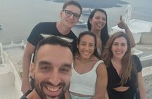 Private Santorini Highlights Tour with Local Driver(Customizable)