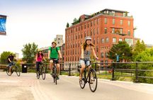 Bike/E-bike tour: Old town, Lachine canal, Islands with wine/beer