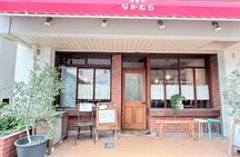 Nagoya Castle Neighborhood Walk: Local Supermarket & Food Tour