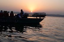 Varanasi Sunrise Boat and Aarti Tour