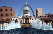 St. Louis Private Walking Tour: Iconic Sites & Stories