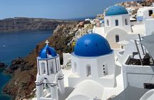 Private Panoramic and Iconic Day Tour in Santorini