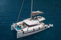 Marbella: Luxury Catamaran Cruise with Drinks Included