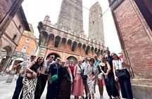 Bologna Team Building City Game and Treasure Hunt