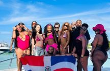 Punta Cana Party Boat with Open Bar, Snorkeling & Hotel Pick up