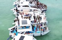 Yacht Celebration: Hip Hop & R&B — Open Bar Experience