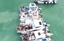 Yacht Celebration: Hip Hop & R&B — Open Bar Experience