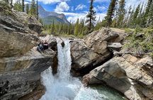 Canadian Rockies Helicopter Tour and Hike