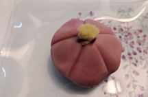 Osaka: Calligraphy, Traditional Sweets and Matcha Workshop