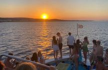 Marmaris Sunset Boat Trip with Swim Stops and Unlimited Drinks