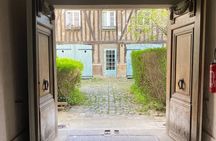 Versailles: Off the Beaten Track Tour with a Local Guide