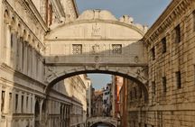 Doge's Palace: Priority Entrance (Refundable Ticket)