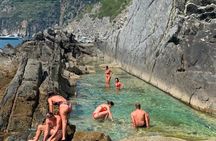 Cinque Terre Day/Sunset Boat Tour Swim Snacks and Prosecco