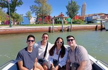 Private boat tour of the Venetian lagoon Murano Burano Torcello