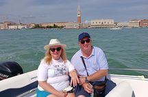 Private boat tour of the Venetian lagoon Murano Burano Torcello