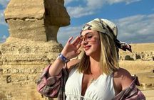 Private Tour in Pyramids of Giza with Lunch and Camel Ride
