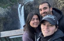 From Seattle to Snoqualmie Falls and Wineries Private Tour