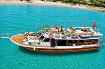 Alanya Relaxing Boat Tour with BBQ Lunch and Transfer