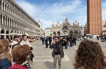 Venice Walking Tour with Gondola Ride Experience