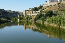 Toledo & Boutique Winery Small Group Tour with Pickup from Madrid
