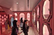 Fashion Window Walking Tour in New York City