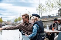 Copenhagen Canal Tour with Electric Boat and Guide