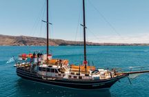 Santorini Volcanic Sunset Cruise