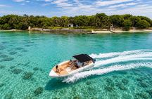 Private 42ft Boat Day to Rosario Islands from Cartagena