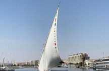 Cairo night tour khan el khalili, dinner and a free felucca