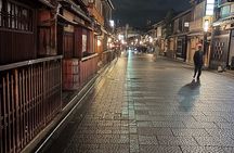 Gion Night Walk with a Former History Teacher
