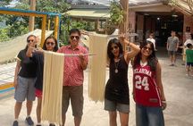 Private Maokong Gondola & Shiding Handmade Noodle DIY Tour