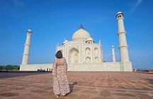 Private Guided Taj Mahal Tour with Skip The Line Entry Ticket